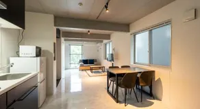 LUXE Minami Aoyama - 一部客室家具リニューアル - Image 5