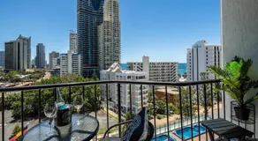 Medusa's Luxe Retreat - Prime Surfers Paradise Spot - Image 4