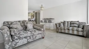 Emerald En-suite in Derby - Image 2