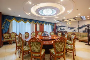 Xining Tixiangju Hotel - Image 3