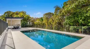 2 Indigo - quality apartment in coveted location 3 Month Rentals - Image 4