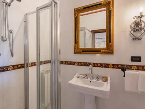 Villa in Mugello Hills with Private Pool - Image 2
