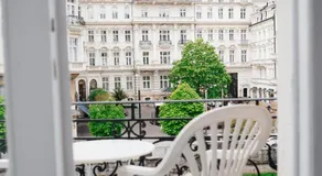 Alisa Hotel - Image 2