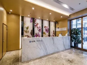 Lavande Hotel Zhongshan Dayong Rosewood Cultural Expo City - Image 2