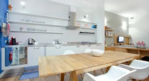 Premium Design Central Suite - Image 4
