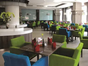 M - Regency Hotel - Image 5
