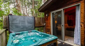 Sweet Dreams - Romantic and Hot Tub - Image 2