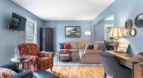 Colonial Cottage with Hot Tub & Sauna-Family Friendly - Image 2