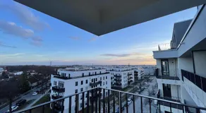 Luxurious and stylish apartment at BER Airport - Image 5