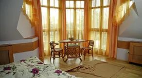 Villa Sakura Panzió - Image 3