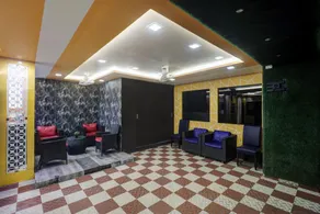 OYO 820323 Supreme Suites - Image 3