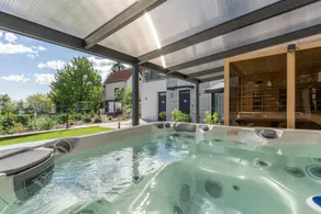 Lake Spirit Boutique Apartments - Image 3
