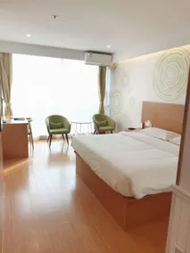 GreenTree Inn Liaocheng Economic Development Zone Huitong Logistics Park Express Hotel - Image 2