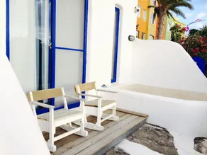 Beach House - Image 5