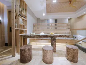 Meadow Lodge Hotel Taizhou - Image 2
