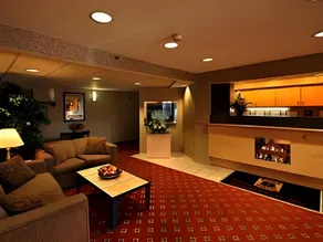 Riverdale Inn - Image 5