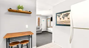 Boutique Beach Retreat - Image 4