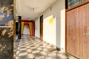 Hotel O RAJENDRA PALACE - Image 5