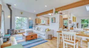 Modern Manzanita Retreat - Meredith Lodging - Image 2