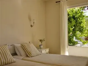 Vanilla Hotel - Image 2