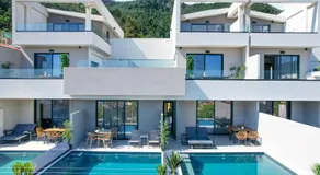 Videre Golden Private Pool Suites - Image 5