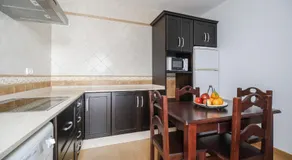 Appartement de vacances \"Apartamento La Higuera 4\" avec Terrasse, A/C & Wi-Fi - Image 2