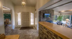 Cheyenne Chalet home - Image 4