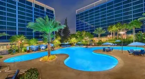 Disneyland® Hotel - Image 2