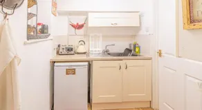 The Flat at number 11 - Image 5