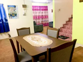 Isyfaq Homestay 4 Bedroom & 3 Bathroom - Image 3
