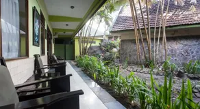 RedDoorz near Balai Kota Malang - Image 3