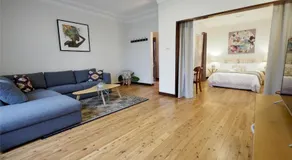 Fantastic Family Home with Pool at Concord - Image 2