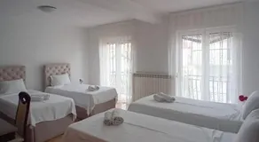 Hotel Montenegro - Image 2
