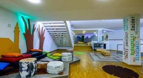 HI Munich Park Youth Hostel - Image 2