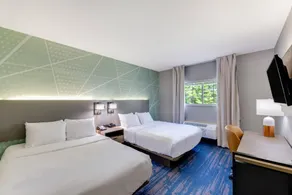 Comfort Inn & Suites Weston - Wausau - Image 2