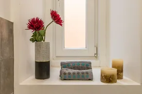 Lovely guest-room with private bathroom - Image 4