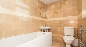Spacious 4BR Home with Parking Near Falkirk and Stirling Sleeps 6 plus - Image 5