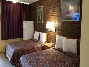 Americas Premier Inn - Image 3