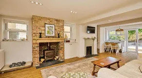 Vine Cottage - Image 2