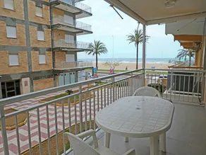 Apartamentos GandA­a Primera LA­nea De Playa 3000 - Image 2