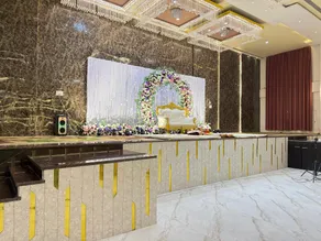Hotel Emperor Paradise - Image 5