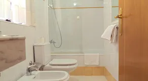 Hotel Jacobeo - Image 2