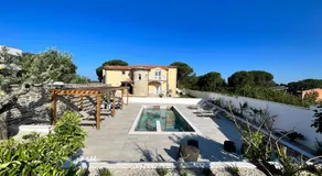 Olivea Luxury Suites - Image 4