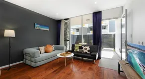 Ryde Warm 2BR Stay with Pool near Train Station - Image 2