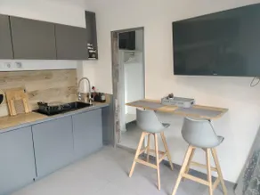 4 min Orléans 
maisonnette 
jardin
parking
privé - Image 3