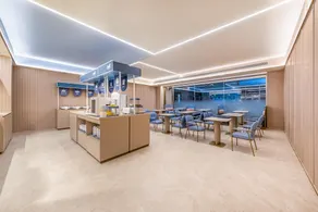 Hanting Anshun Zhenning Hongshu Dongfang Hotel - Image 3