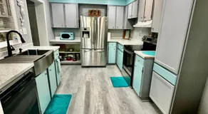 Duplex style home-quiet area - Image 3