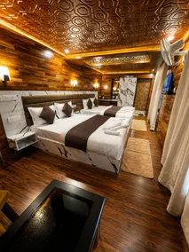 The Mountain Suites - Image 2