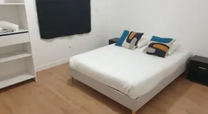 MAISON B - Image 2