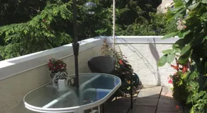 A Room at the Camelia Bed and Breakfast - Image 3